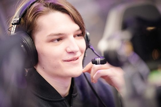 深入分析Valorant汉化质量与玩家反馈